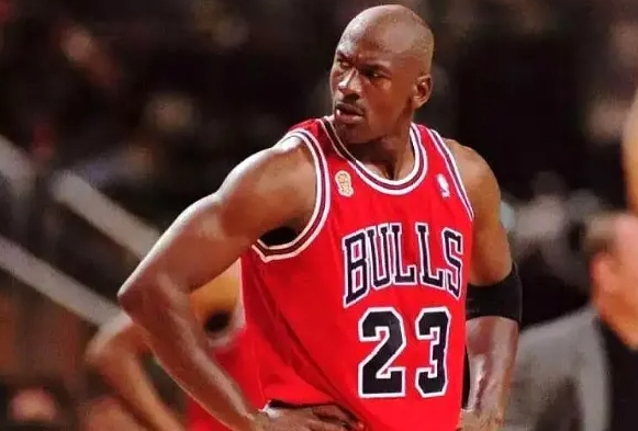 NBA历史上有哪些新秀成为了超级巨星？