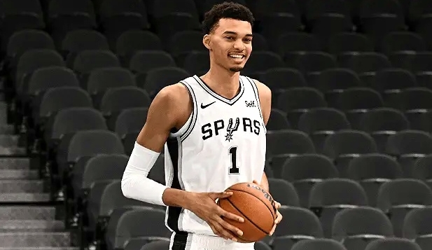 NBA官方新秀榜的排名依据是什么？